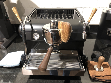 Slayer Espresso 1 Gruppig Black Cat Zebrano Wood